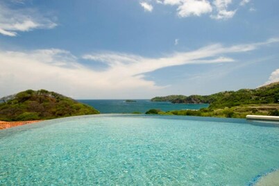 Stunning Hillside Villa with Panoramic Ocean Views & Infinity Pool