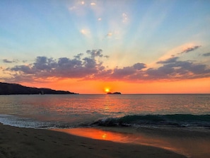 ชายหาด
