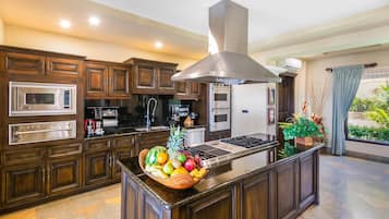 House, 5 Bedrooms, Accessible, Beach View | Private kitchen | Full-sized fridge, microwave, stovetop, dishwasher