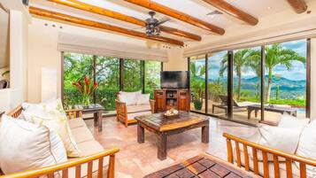 House, 4 Bedrooms, Accessible, Beach View | Living room | TV