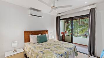 Apartment, 2 Bedrooms | 2 bedrooms, laptop workspace, iron/ironing board, bed sheets