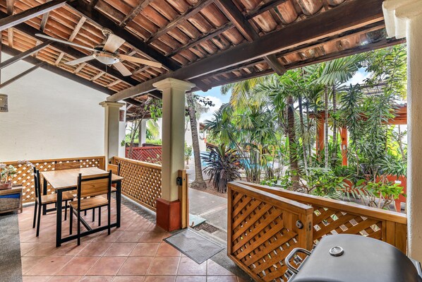 Terrace/patio - Colorful & Private 2-Bedroom Condo Just a Short Walk from the Beach (Sardinal)