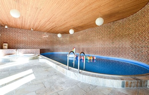 Indoor pool - Awesome home in Holstebro with kitchen (Holstebro)