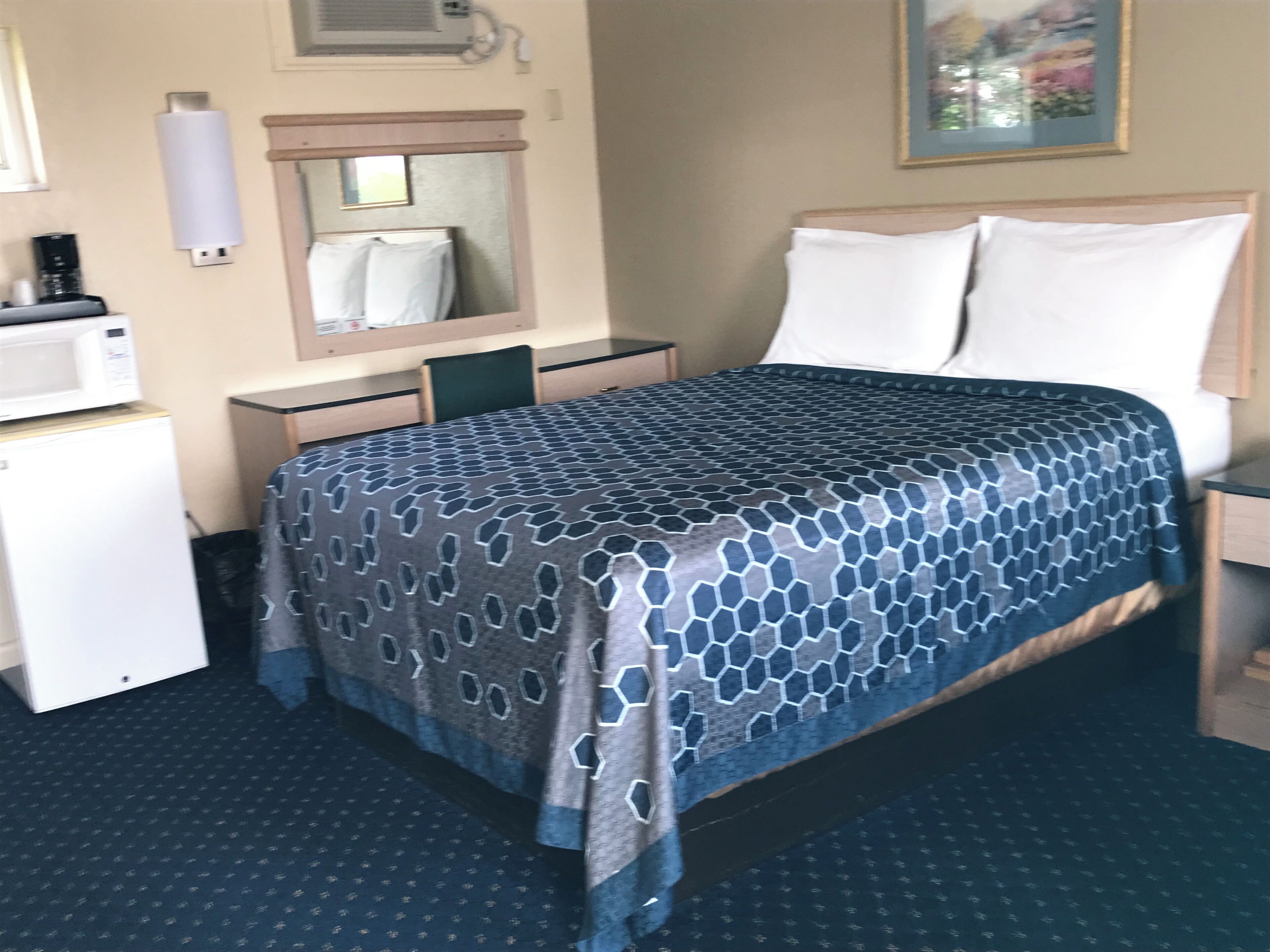 Premium bedding, down duvets, Select Comfort beds, desk