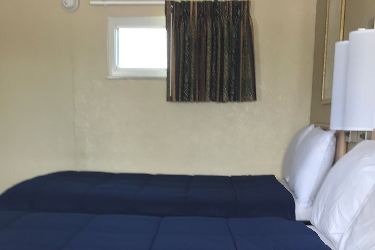 Basic Double Room | Premium bedding, down comforters, Select Comfort beds, desk