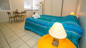 1 Schlafzimmer, Bügeleisen/Bügelbrett, Bettwäsche
