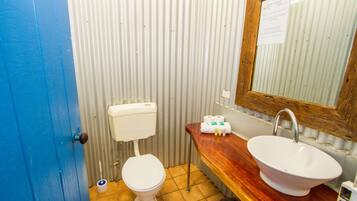 Shower, free toiletries, towels, soap