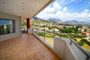 Superior appartement, 2 slaapkamers, balkon, uitzicht op bergen (A5) | Kameruitzicht