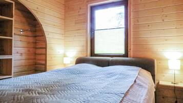 2 habitaciones, cuna de viaje, wifi gratis y ropa de cama