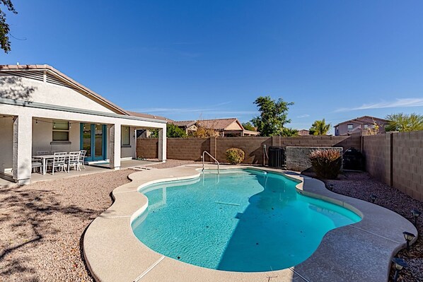 Casa, 4 habitaciones | Alberca | Alberca al aire libre