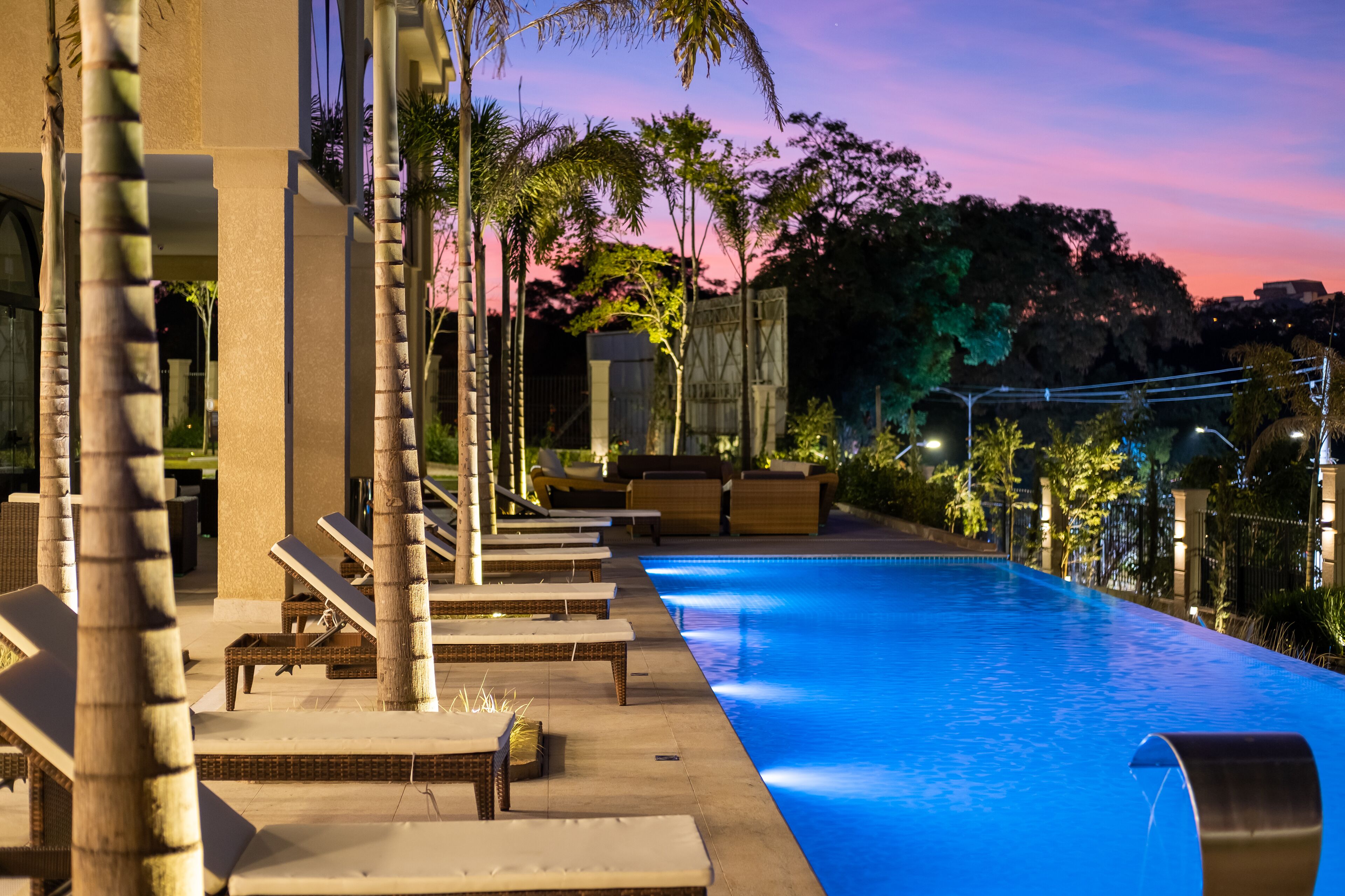 Outdoor pool, pool loungers