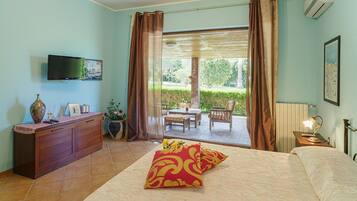 3 bedrooms, travel crib, free WiFi