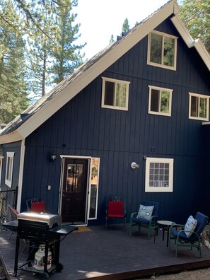 Terrace/patio - Cozy Chalet & Dog Friendly! (South Lake Tahoe)