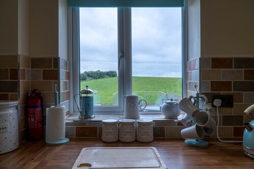 Snowdrop Cottage -  Single level property with Hot Tub.