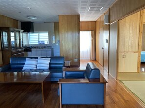 獨棟房屋 (Private Vacation Home) | 起居區 | 平面電視