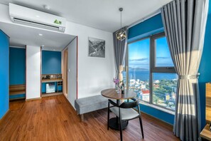 Minibar, in-room safe, desk, free WiFi - Tk Nha Trang Hotel (Nha Trang)