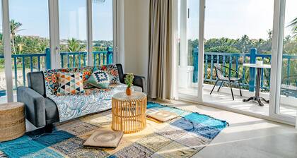 Bohemian apartment - River and garden view