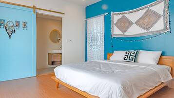 1 bedroom, in-room safe, desk, free WiFi