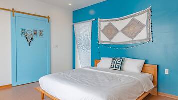 1 bedroom, in-room safe, desk, free WiFi