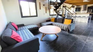 Télévision, chaîne hi-fi