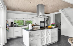 Refrigerador, microondas, parrilla de estufa y lavavajillas 