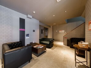 Building design - fami THE GREEN OTARU (Otaru)