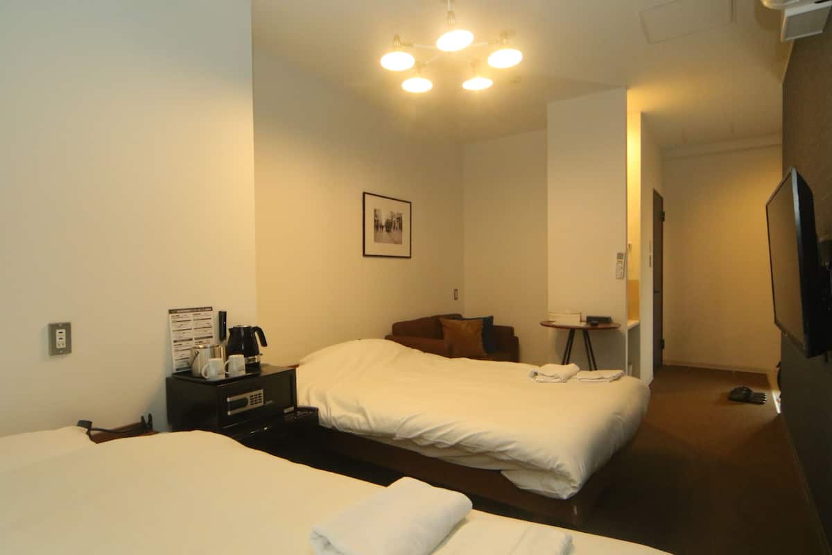 Standard Twin Room, Non Smoking (Shower Only with Electric bicycle)