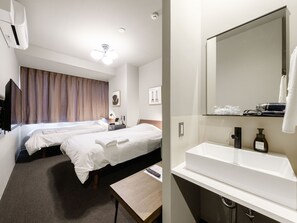 Standard Twin Room, Non Smoking (Shower Only with Electric bicycle) | Free WiFi - fami THE GREEN OTARU (Otaru)