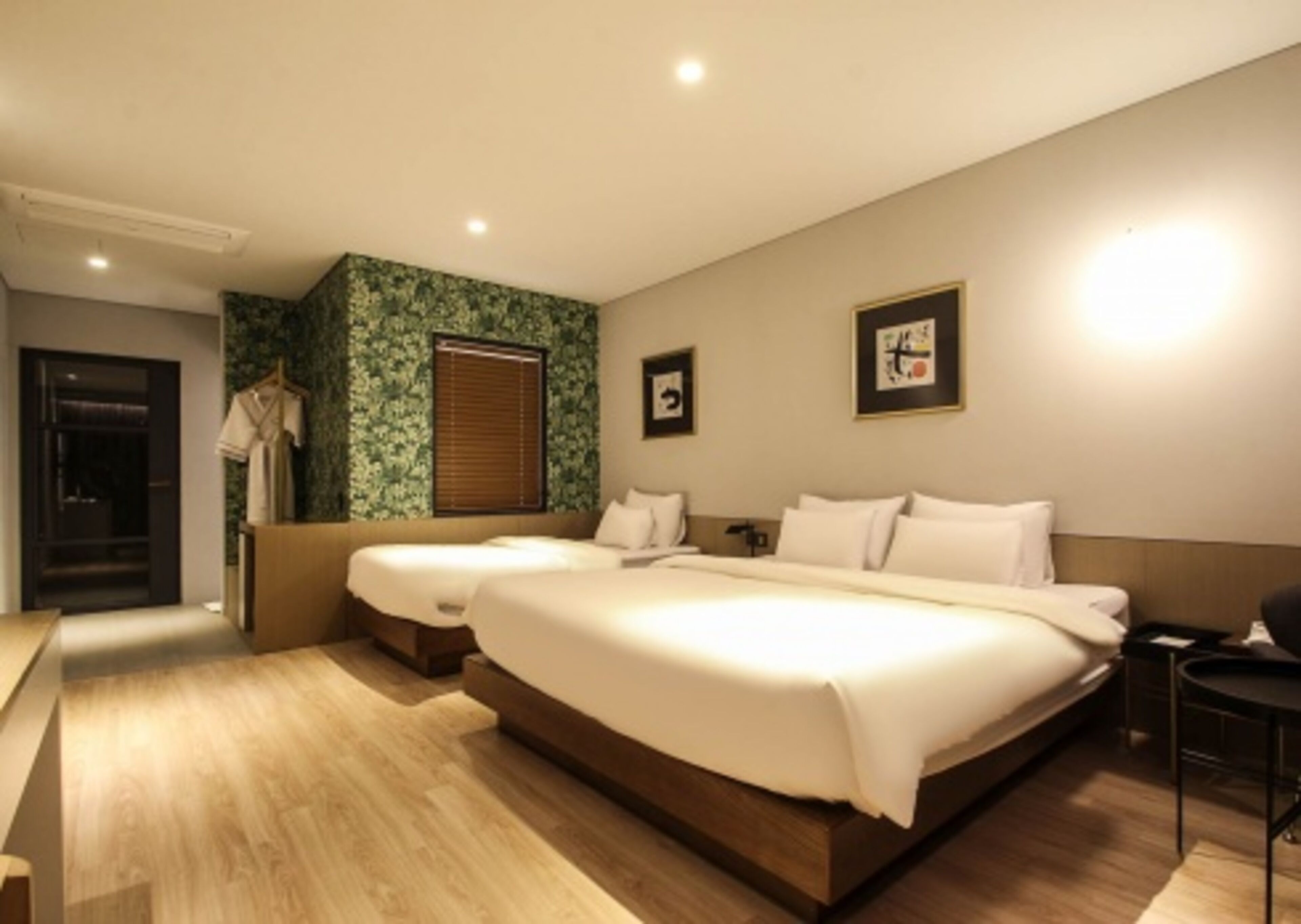 royal suite (twin) | soundproofing, free wifi, wheelchair access
