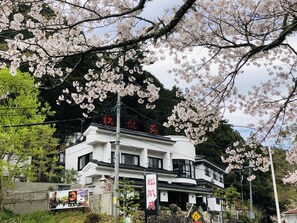 住宿正面