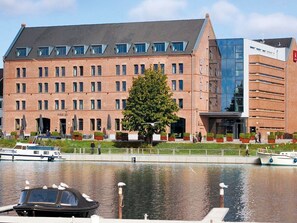 Imagen sin descripción, 3 de 6, botón