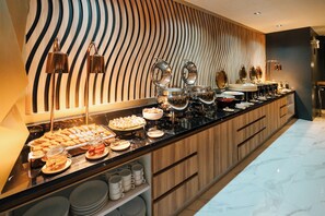Dagelijks ontbijtbuffet (toeslag)