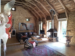 Fireplace, books, offices