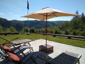 Terrace/patio - Gîte du Château de Durfort (Soursac)