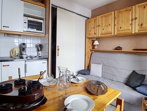 Interior - Functional studio in Menuires, close to slopes, balcony (Les Menuires)