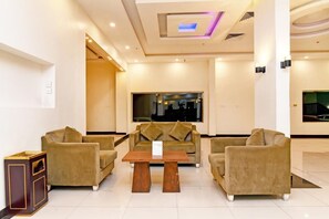 Lobby sitting area - Ayoon AL Masa (Dammam)