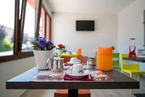 Free daily continental breakfast - Vino e Turismo (Cervasca)