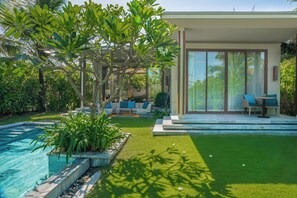 Villa (Horizon Pool) | Utsikt mot gårdsplass