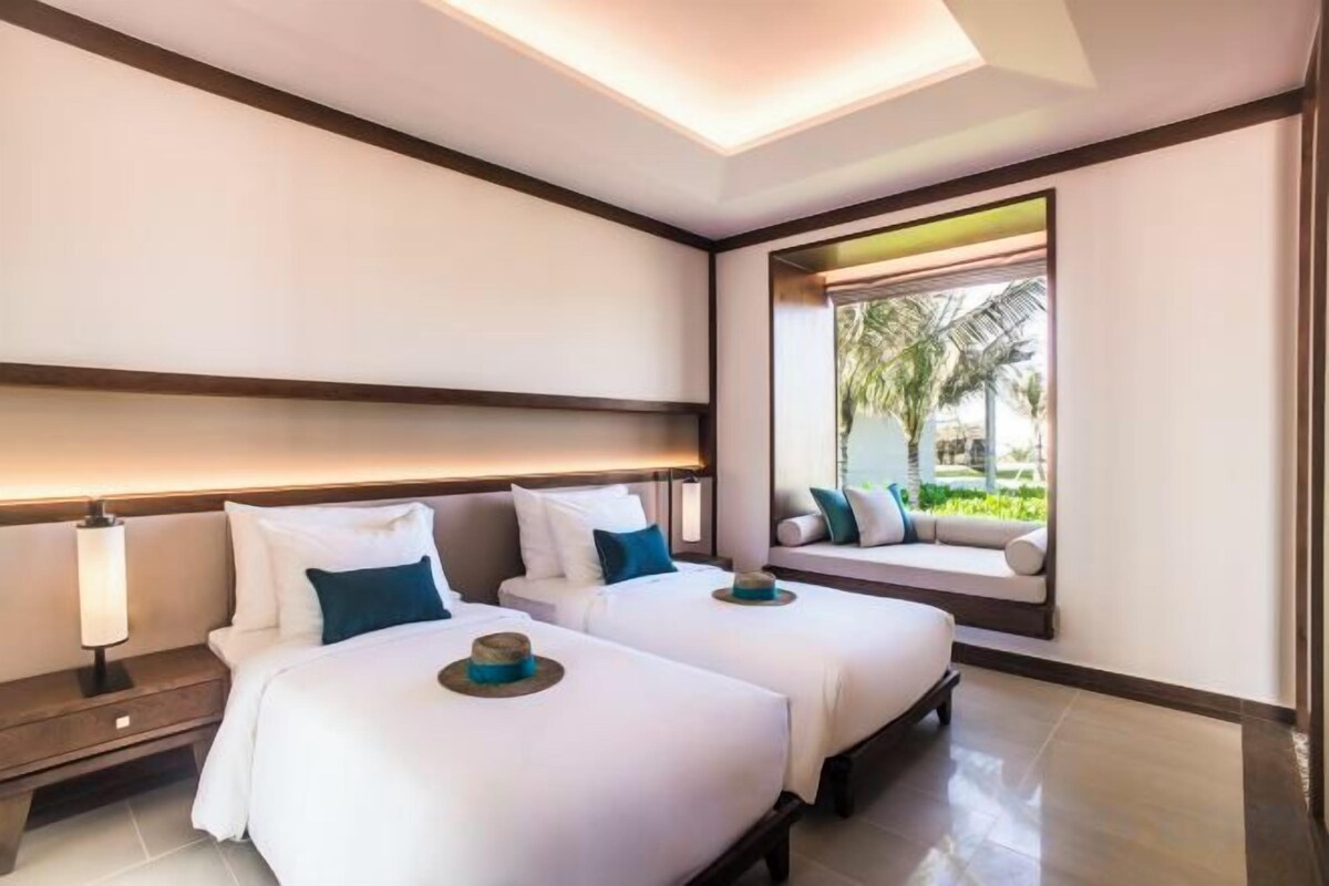 In-room safe, blackout drapes, cribs (free), rollaway beds (surcharge)