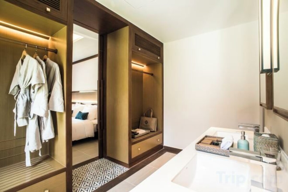 In-room safe, blackout drapes, cribs (free), rollaway beds (surcharge)