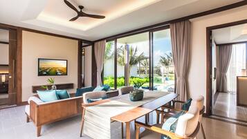 Villa, 2 chambres, vue jardin | Coin séjour