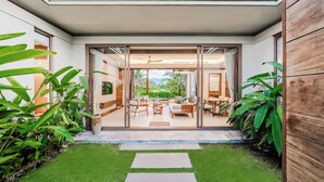 Villa, 2 soverom, hageutsikt | Oppholdsområde