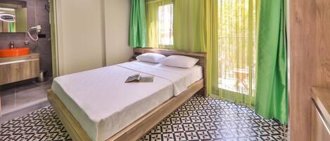 Colchones con efecto memoria y minibar