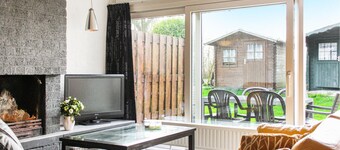 Beautiful home in Bruinisse with WiFi