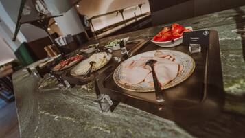Desayuno buffet incluido todos los días