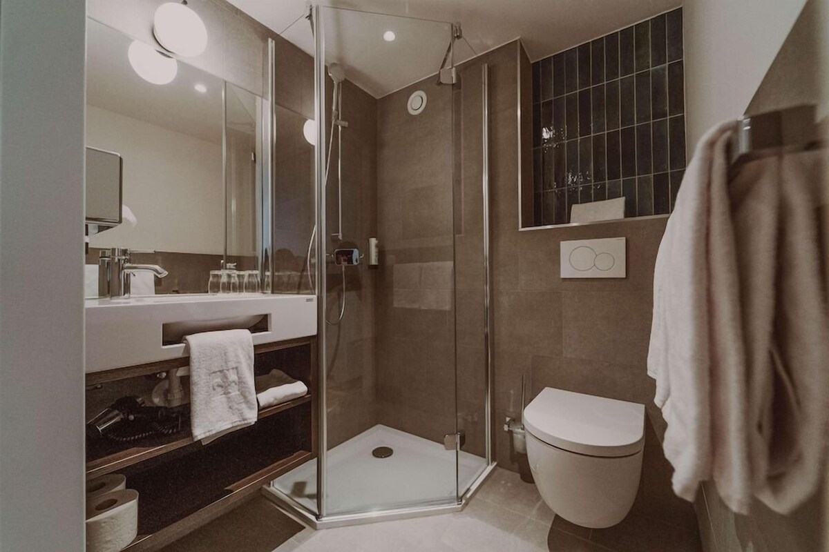 Bathroom | Hair dryer, towels, soap, shampoo