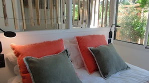 1 bedroom, in-room safe, iron/ironing board, WiFi - Casa Louise Suite & Spa, Pampelonne, Ste Maxime (Sainte Maxime)