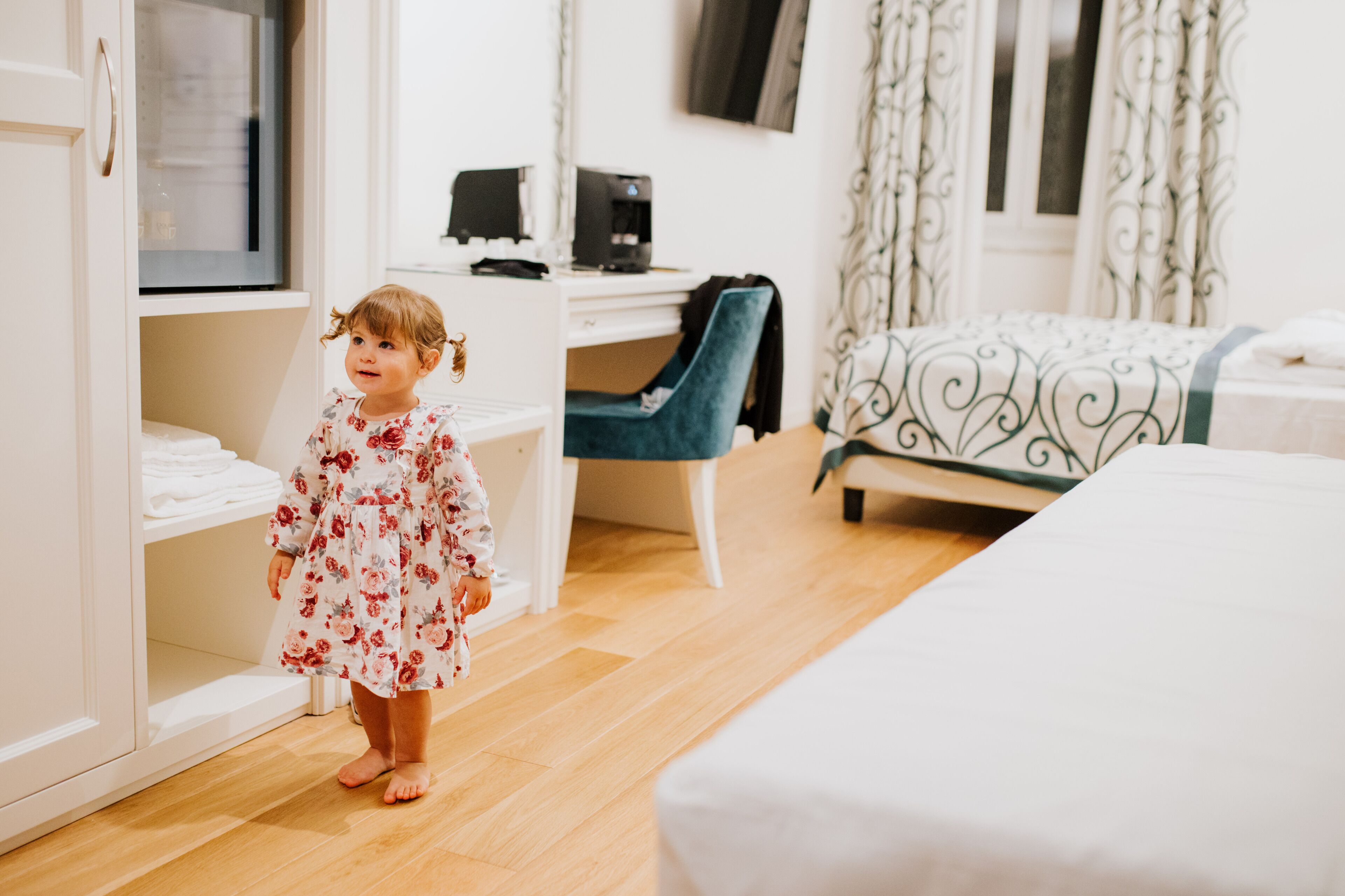 deluxe triple room | 1 bedroom, down duvets, in-room safe, desk