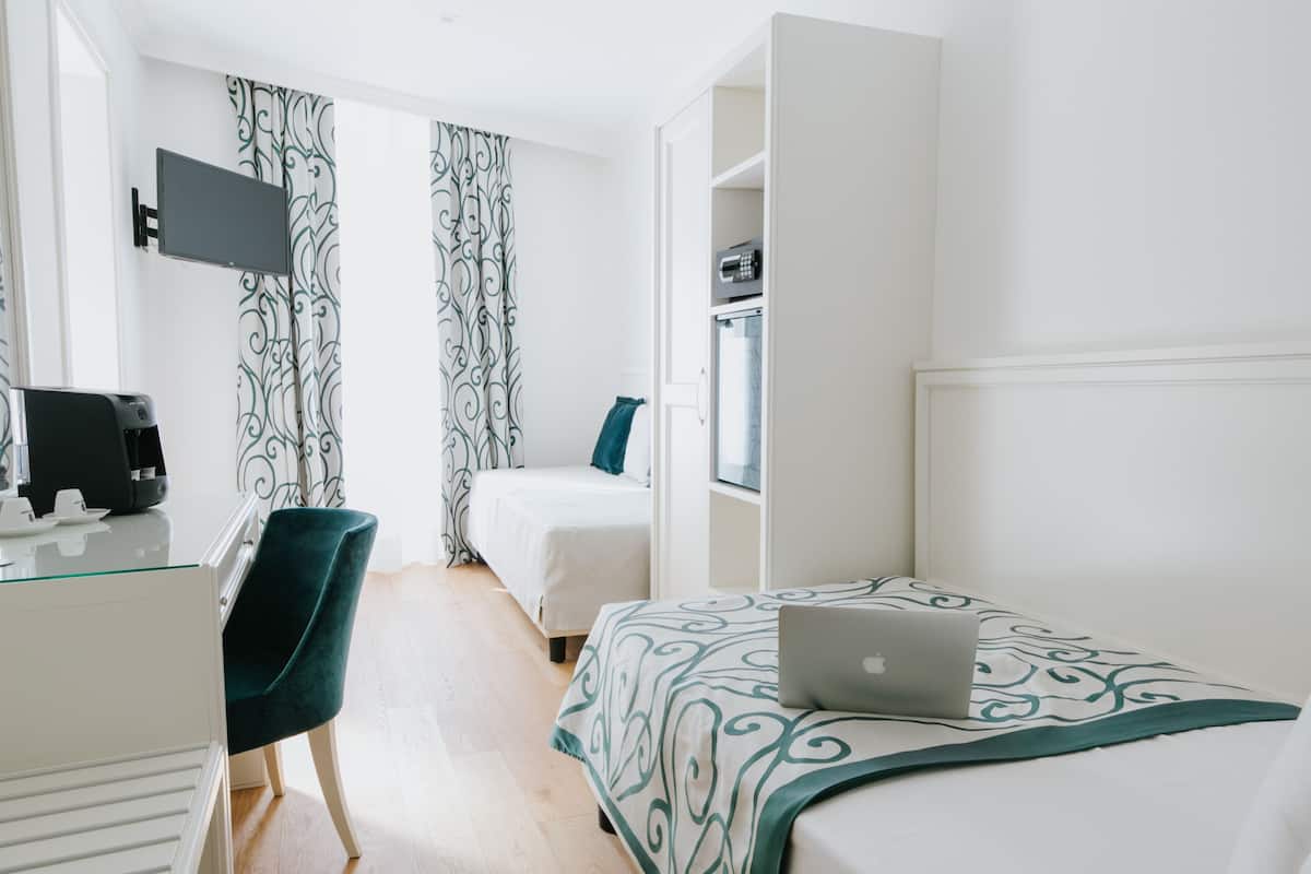 Chambre Ville avec lits jumeaux