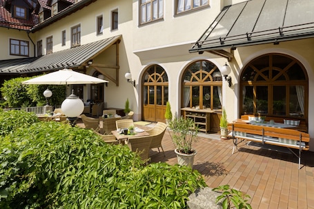 Property entrance. Hotel Hoyacker Hof